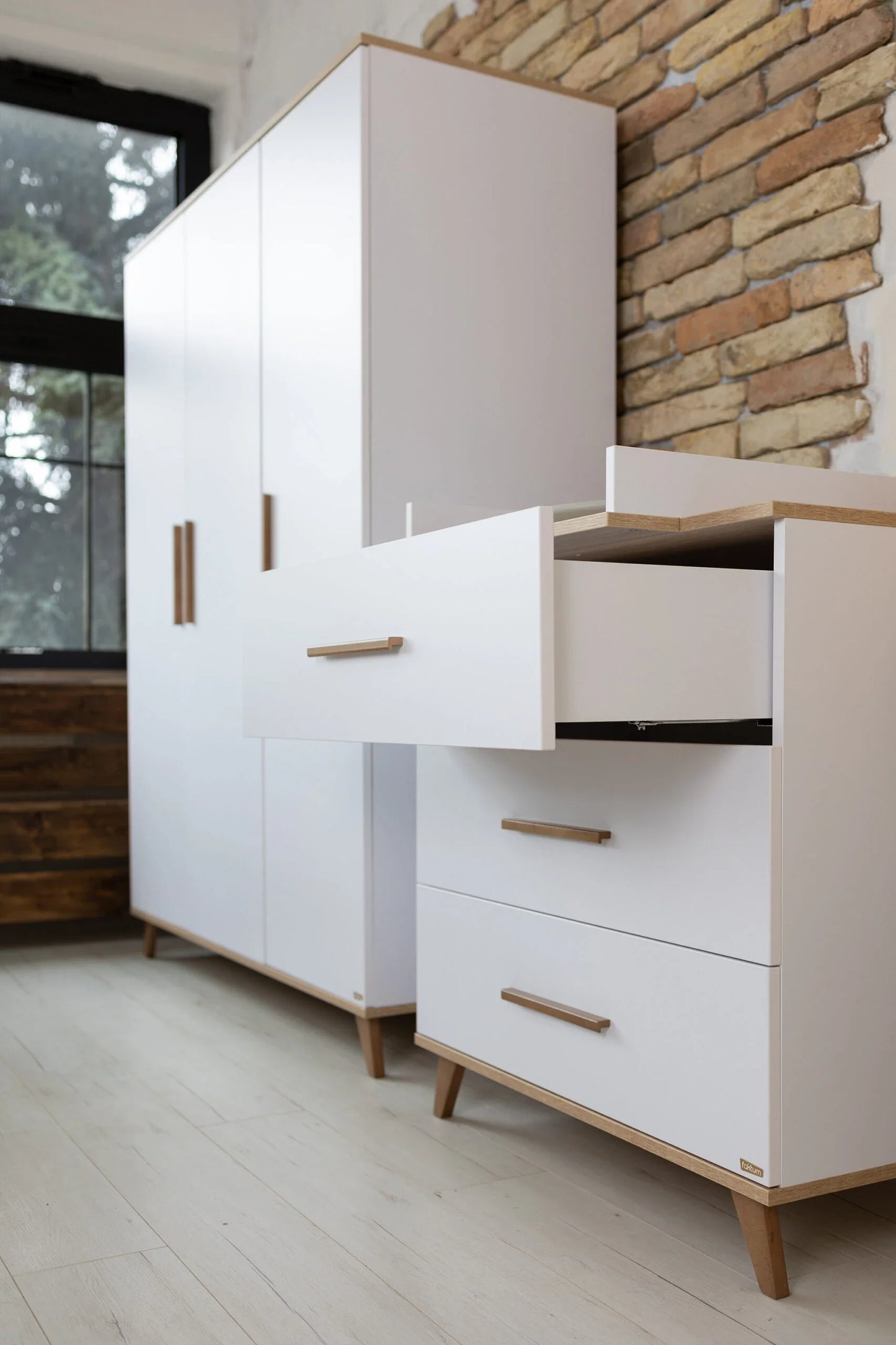 Faktum - Flip Full Nursery Bedroom - White-Oak