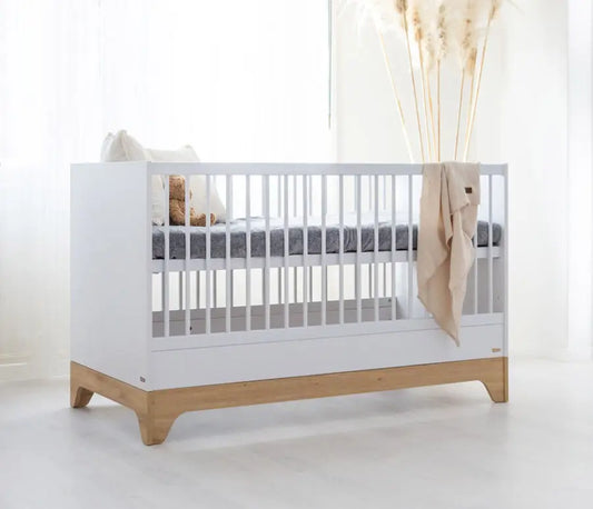 Faktum - Lumina Convertible Baby And Junior Cot - Adjustable Mattress Base - White&Oak