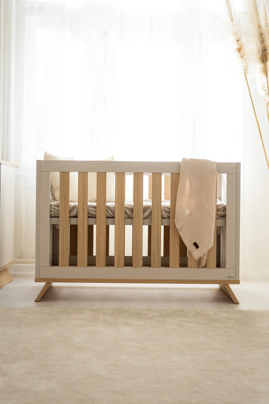 Faktum - Sienna Convertible Baby & Toddler Cot - Adjustable Mattress Base - Cashmere