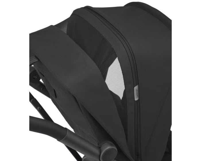 LEONA2 - ESSENTIAL BLACK 3 Piece Bundle

Leona2 Stroller.
CabrioFix i-Size Car Seat.
CabrioFix i-Size Base.
