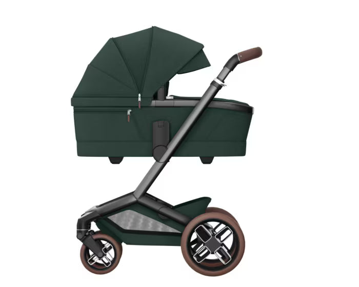 FAME - TWILLIC GREEN 4 Piece Bundle

Fame Stroller.
Carrycot.
Pebble 360 Pro Car Seat.
FamilyFix 360 Pro Base.