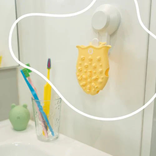 BabyMoov - Massaging Silicone Brush - Bath Time