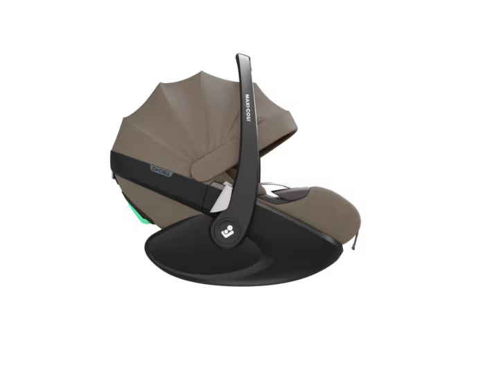 MAXI COSI PLAZA+ TWILLIC TRUFFLE 3 Piece Bundle

Plaza+ Stroller & Carrycot.
Pebble 360 Pro Car Seat.
FamilyFix 360 Pro Base.