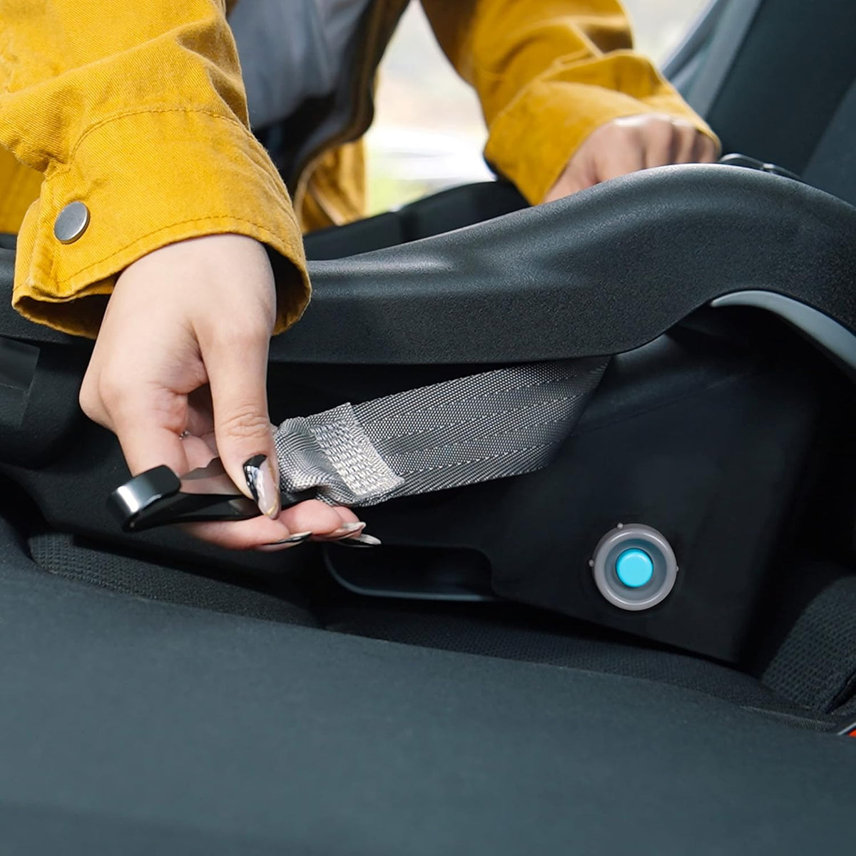 Babytrend - Ez-Lift Plus Infant Car Seat - Dash Black