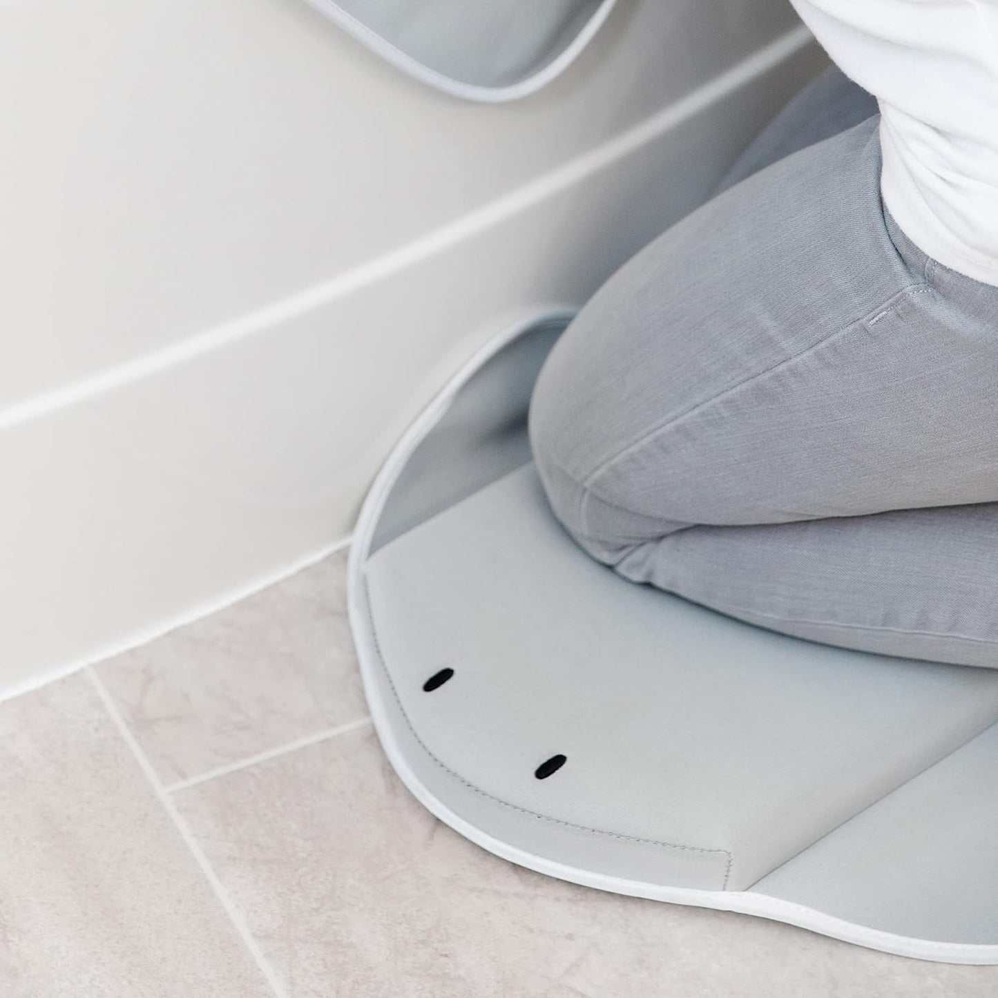 Ubbi - Bath Kneeler - Bath Time