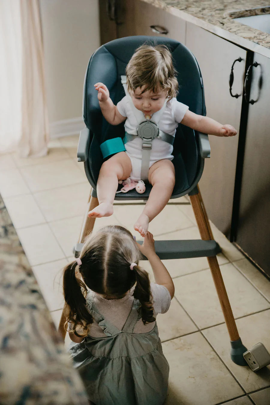 BBLUV Grow High Chair