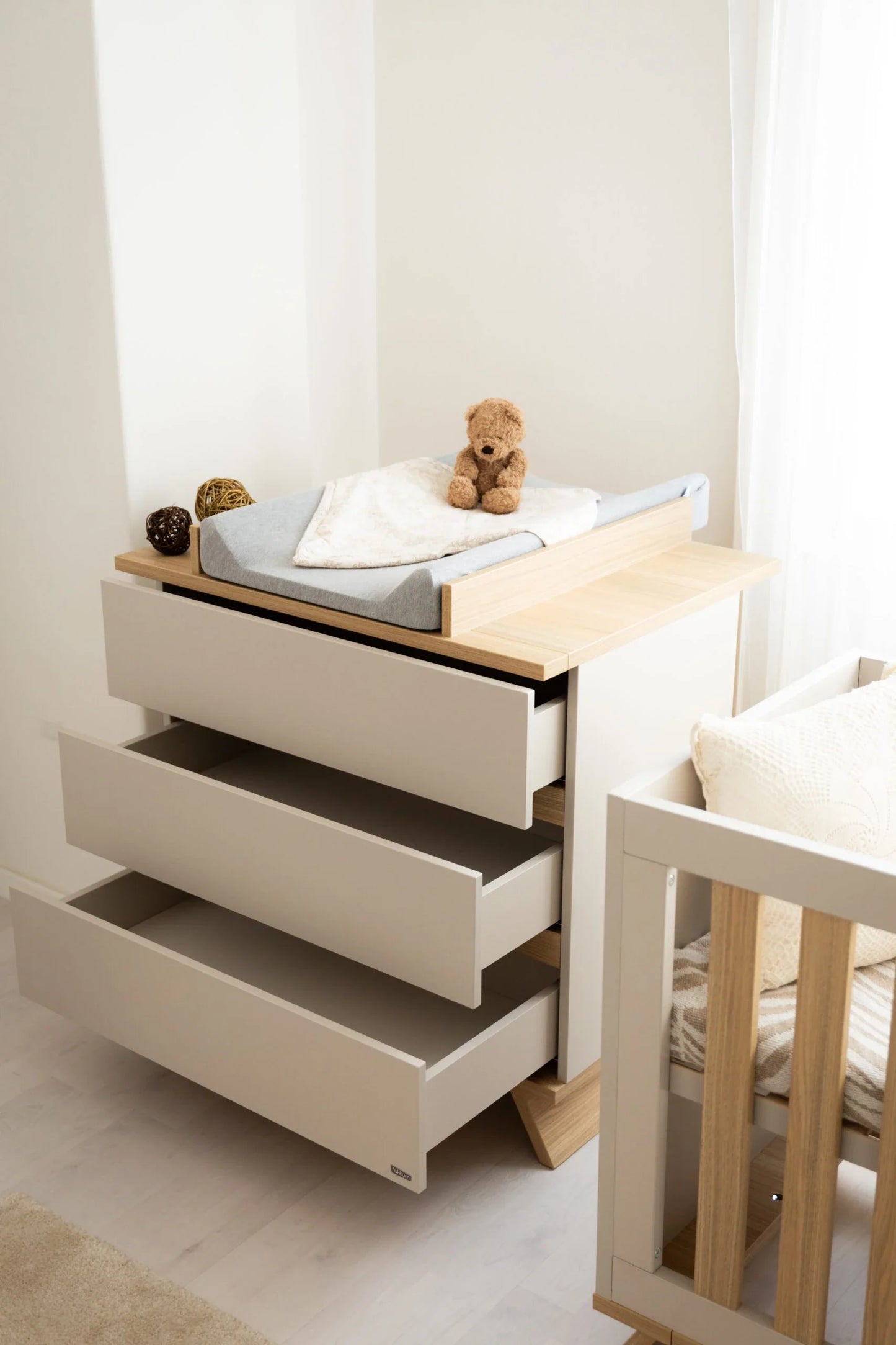 Faktum - Sienna Full Nursery Bedroom