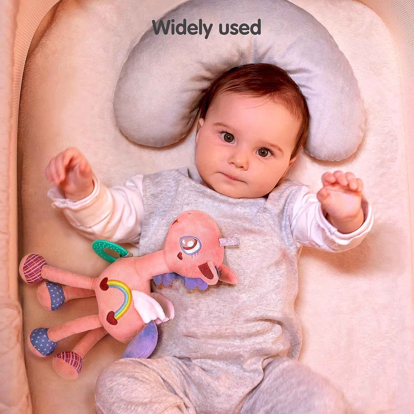 Tumama - Pink Horse Hanging Rattle