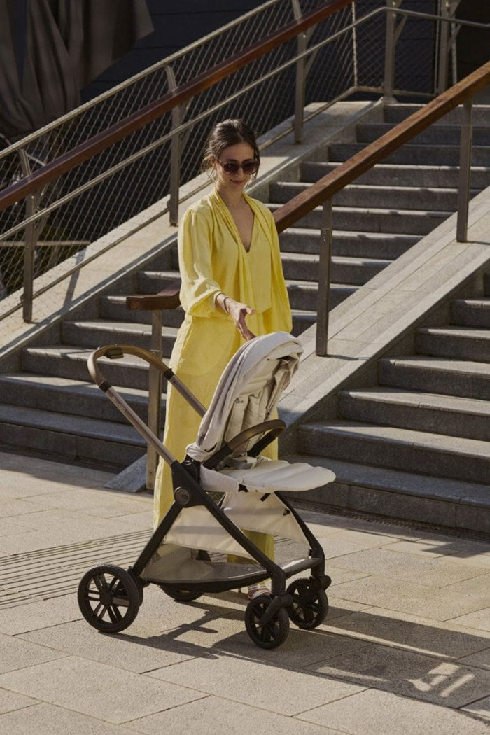 BELLAGIO STROLLER -BLACK SATIN-