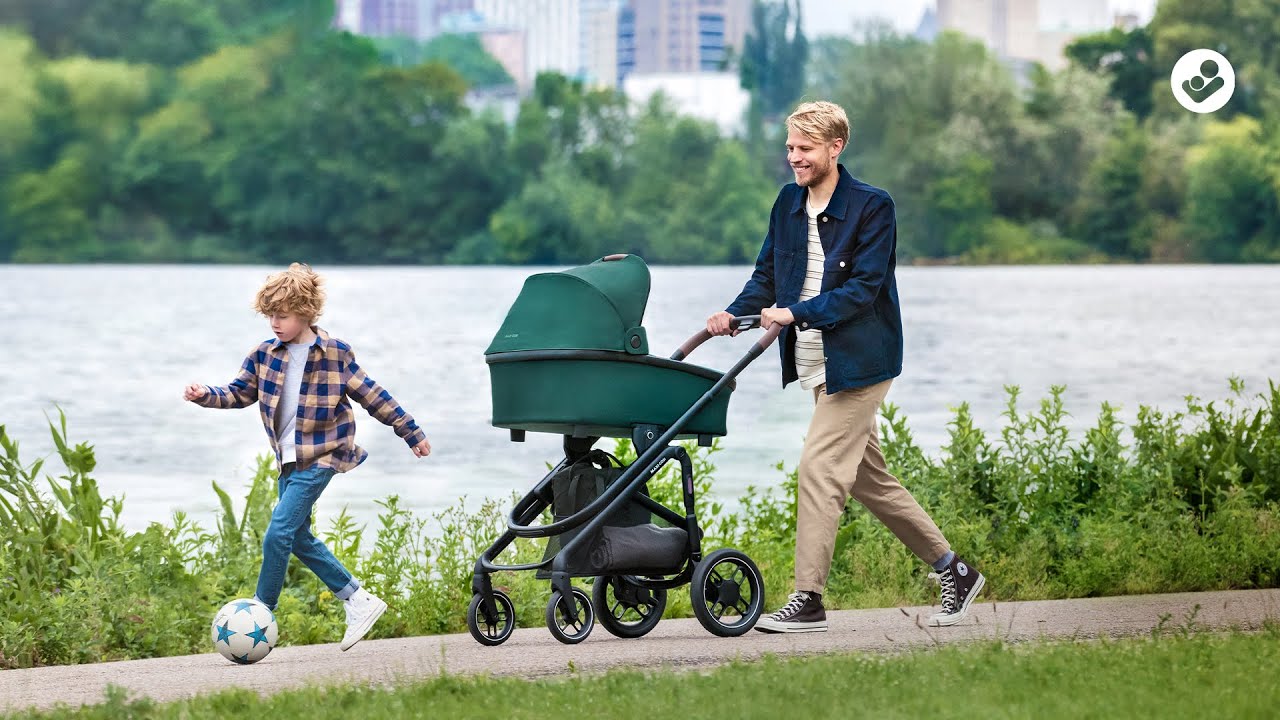 MAXI COSI PLAZA+ ESSENTIAL GREEN 3 Piece Bundle

Plaza+ Stroller & Carrycot.
Pebble 360 Pro Car Seat.
FamilyFix 360 Pro Base.