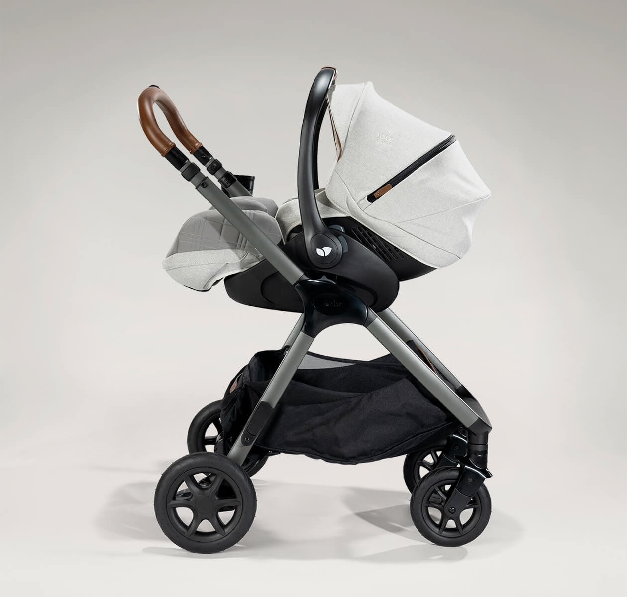 Finiti stroller signature Oyster