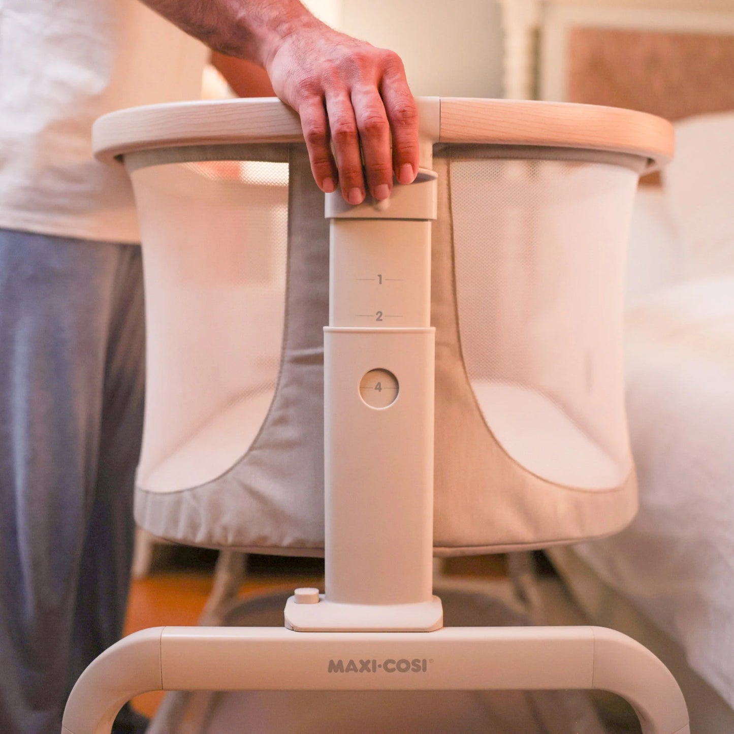 Maxi-Cosi - Iora Air Co-Sleeper Bedside - Classic Oat