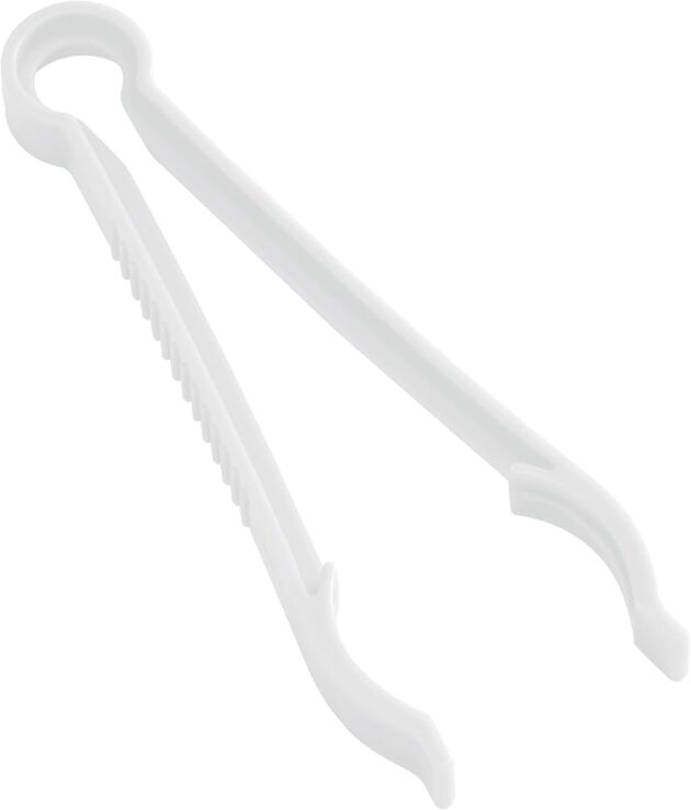 PLASTIC TONGS FOR FEEDING BOTTLES
